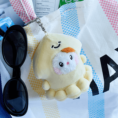 mini minini hamni Under the Pool Plush Keyring