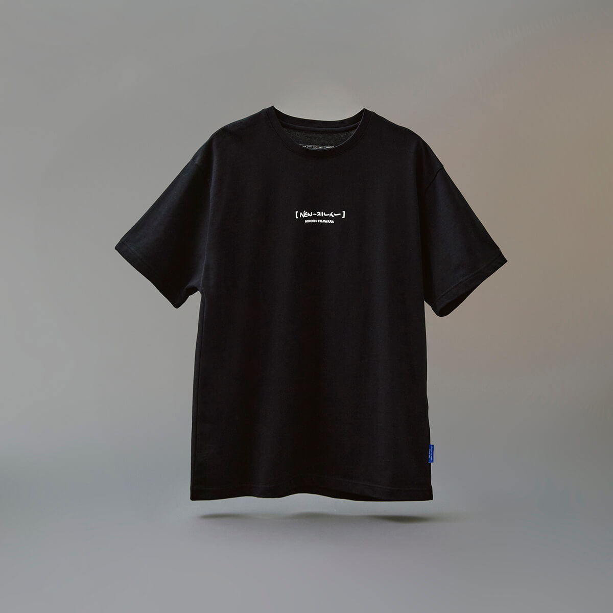 NewJeans X Hiroshi Fujiwara COLLER T-Shirt Ver.1 (BLACK)