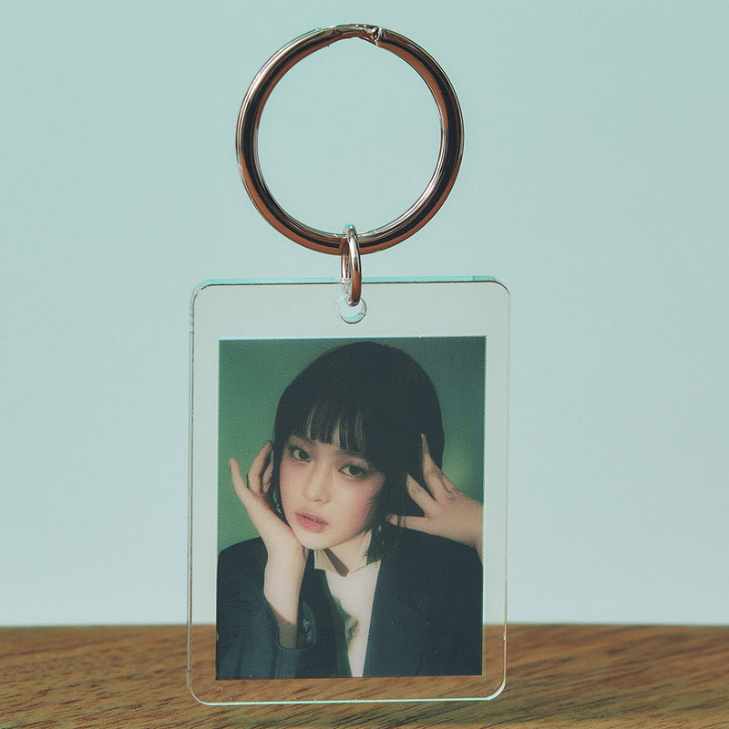 NewJeans How Sweet Acrylic Photocard Keyring (HANNI)