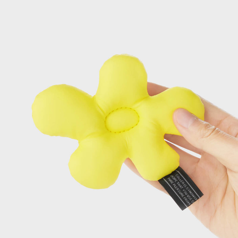 COLLER Padded Melting Flower Sticon Yellow